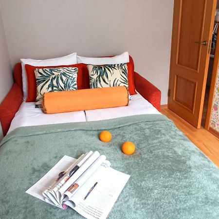 Old Town 2 Bedroom Apartment Near Dome Square & Scenic Waterfront ريغا المظهر الخارجي الصورة