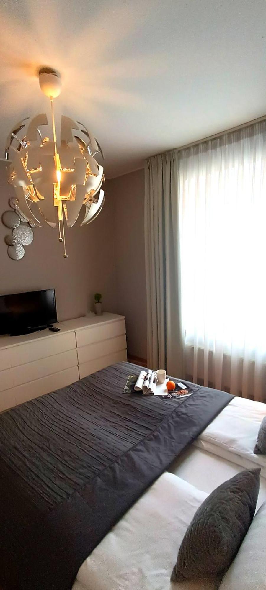Old Town 2 Bedroom Apartment Near Dome Square & Scenic Waterfront ريغا المظهر الخارجي الصورة