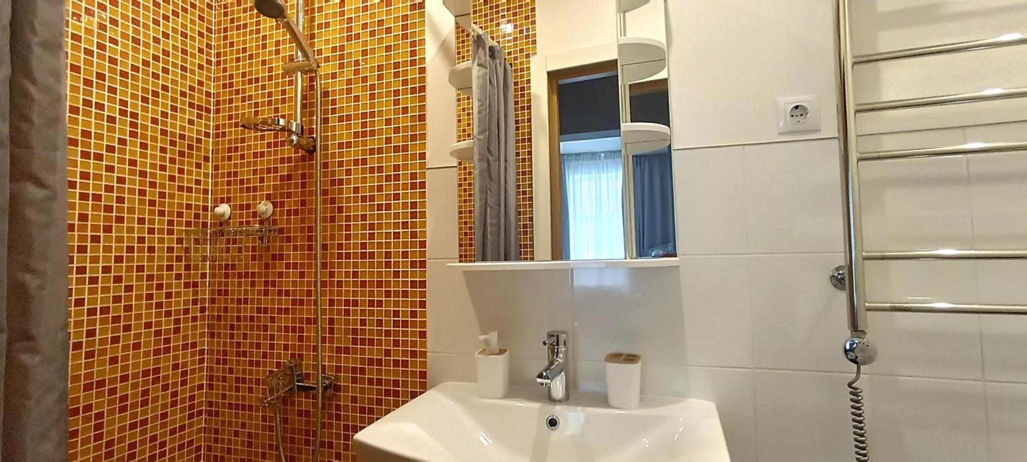 Old Town 2 Bedroom Apartment Near Dome Square & Scenic Waterfront ريغا المظهر الخارجي الصورة