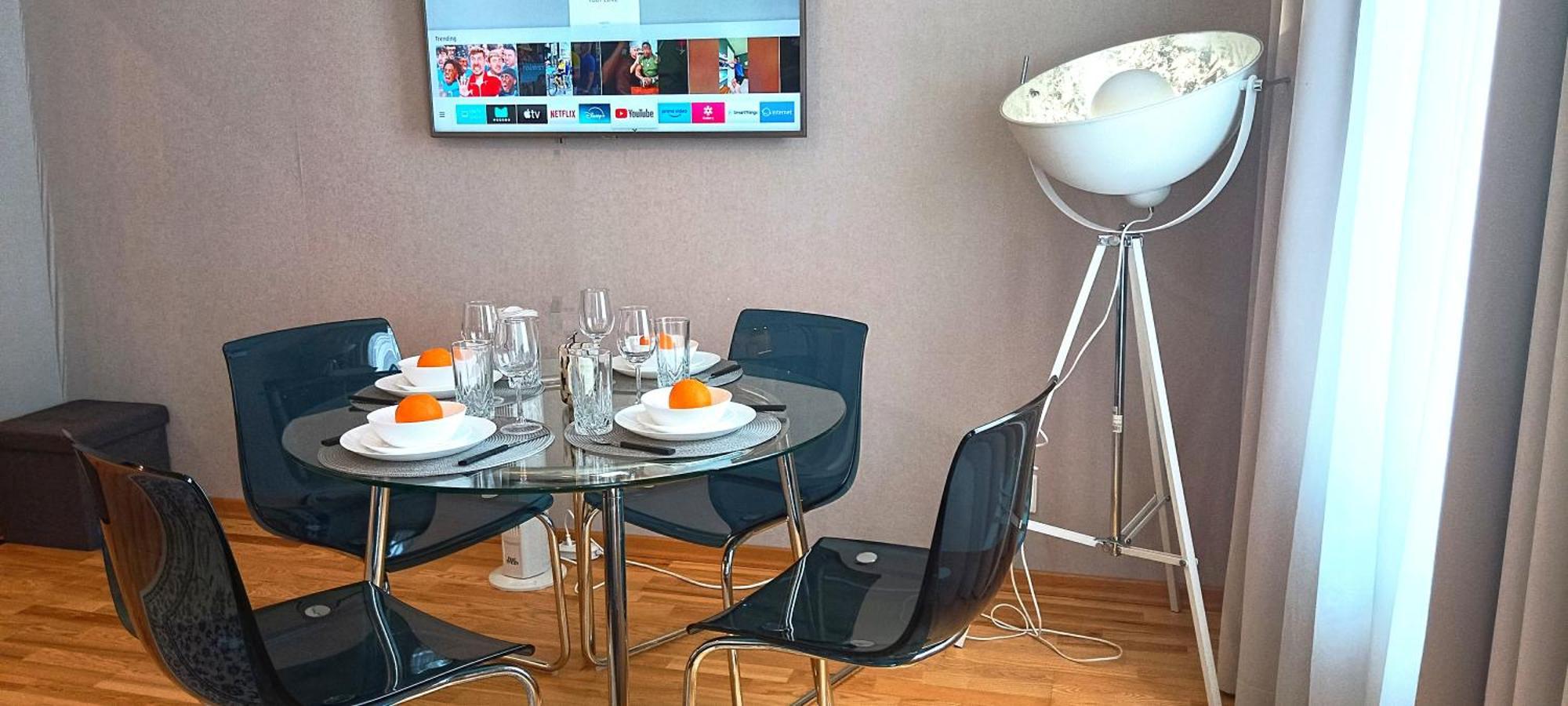 Old Town 2 Bedroom Apartment Near Dome Square & Scenic Waterfront ريغا المظهر الخارجي الصورة